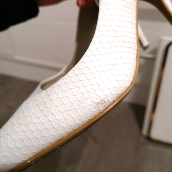 White Aldo kitten heels - Picture 7 of 7
